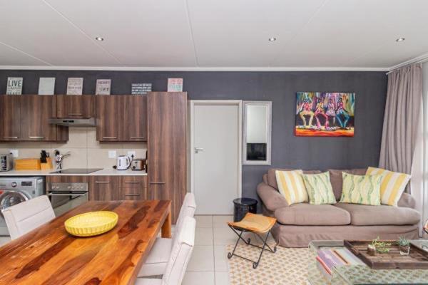 Epic Lux 8-12 Apartment Johannesburg Ngoại thất bức ảnh