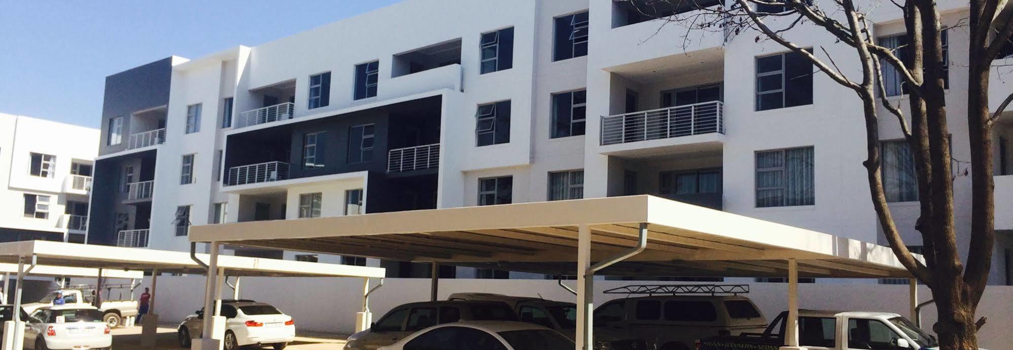 Epic Lux 8-12 Apartment Johannesburg Ngoại thất bức ảnh